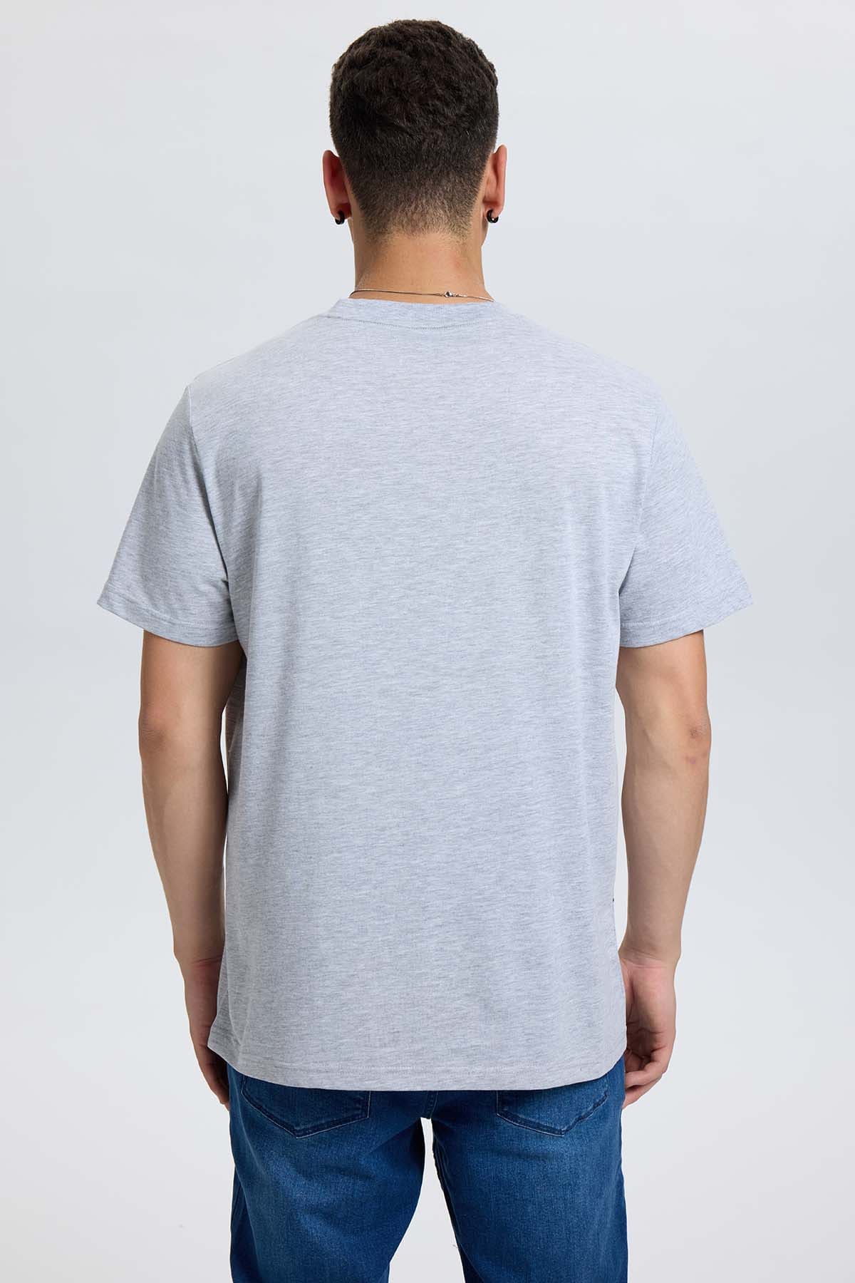 Polera Hombre Regular Fit Básica Gris Melange - Imagen 3
